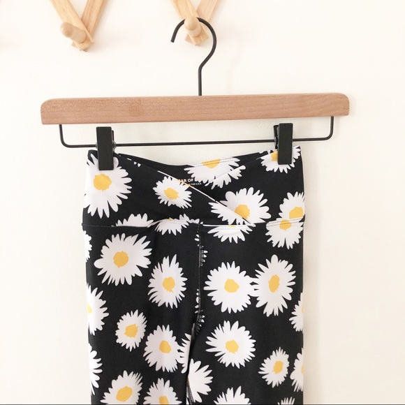 NWOT Year of Ours | Veronica Floral Print Leggings - Picture 3 of 7